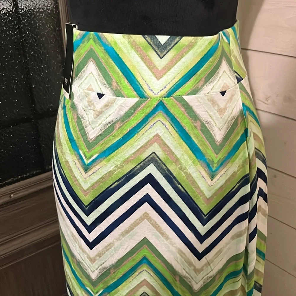NWT a.n.a. A New Approach Womens Skirt Stretchy - Picture 3 of 8